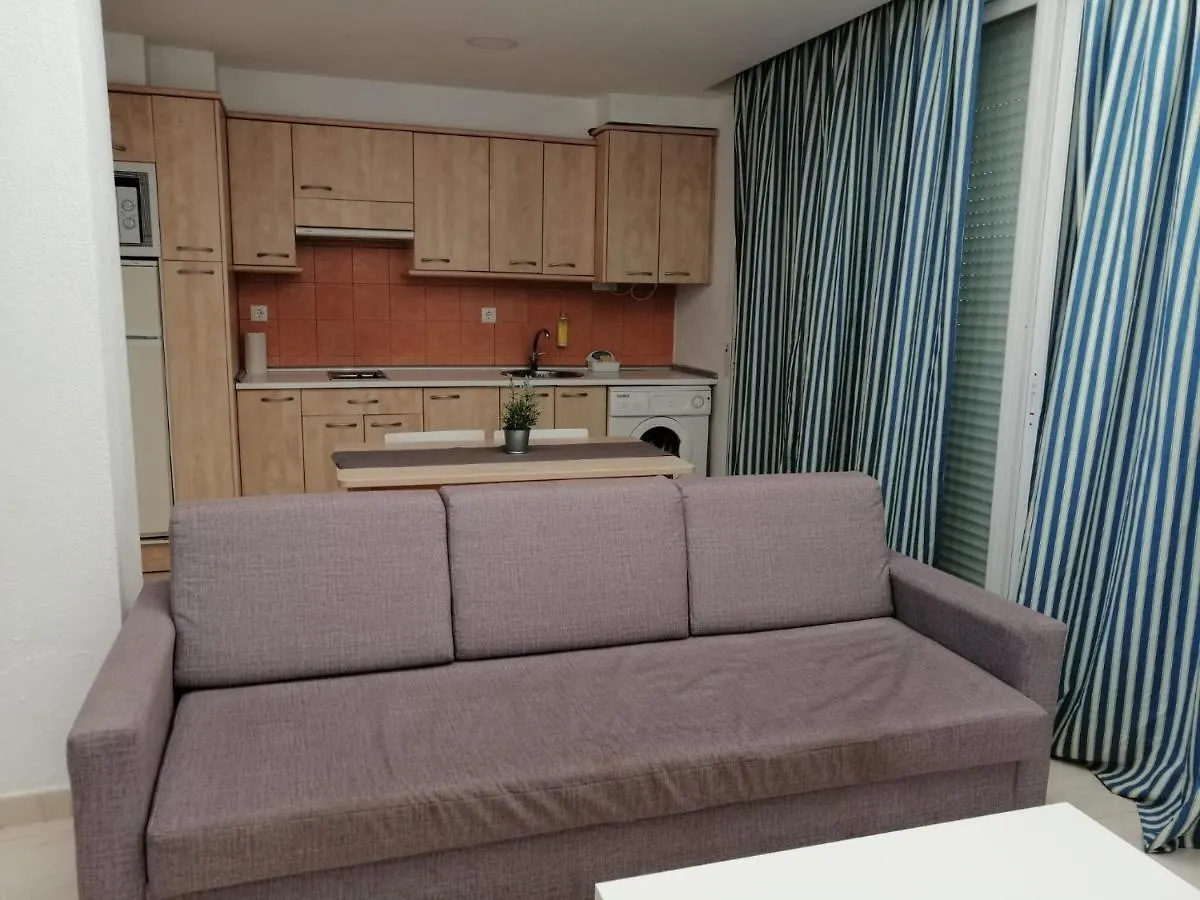 Canos Costa Apartments Барбате