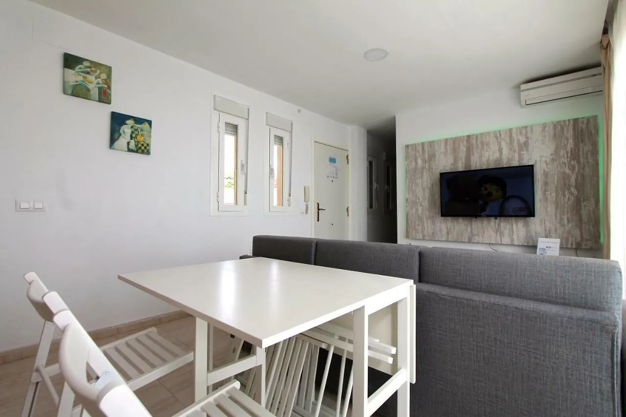 Canos Costa Apartments 바르바테